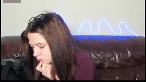 Anora online show from 02/15/26, 09:08