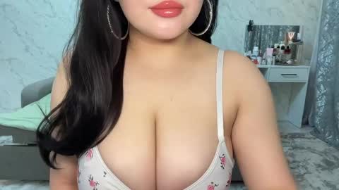 Snapshot of anora_sunny chatting on 04/20/26, 06:09 Any online show from 04/20/26, 06:09