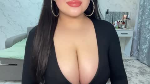 Snapshot of anora_sunny chatting on 04/22/26, 04:08 Any online show from 04/22/26, 04:08