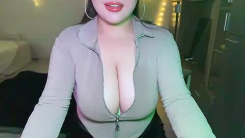 Snapshot of anora_sunny chatting on 07/14/26, 04:56 Any online show from 07/14/26, 04:56