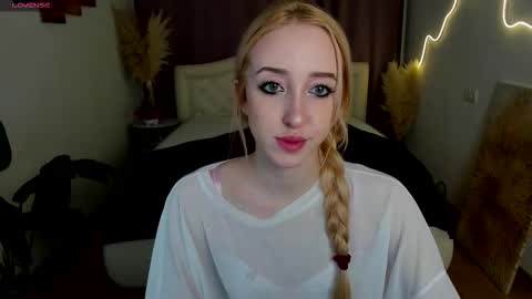 Anora online show from 02/06/26, 07:39