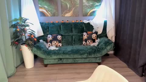 Snapshot of anoradark chatting on 10/12/25, 07:24 Anora online show from 10/12/25, 07:24