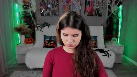 Snapshot of anoradark chatting on 10/14/25, 09:26 Anora online show from 10/14/25, 09:26