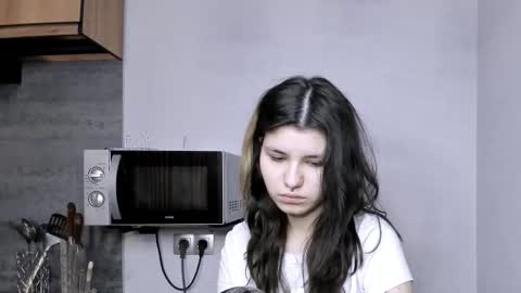 Anora online show from 03/15/26, 09:10