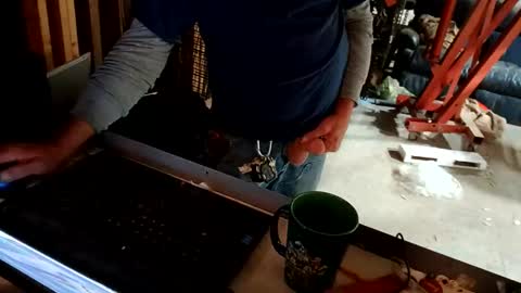 Snapshot of anotherbaldy chatting on 10/24/25, 12:01 anotherbaldy online show from 10/24/25, 12:01