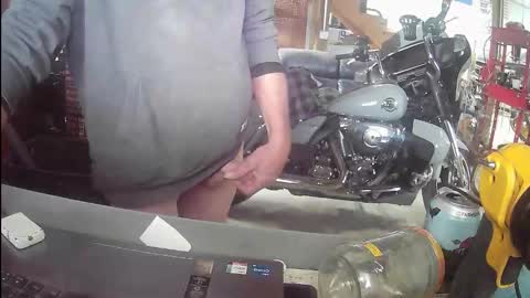 Snapshot of anotherbaldy chatting on 11/15/25, 04:25 anotherbaldy online show from 11/15/25, 04:25