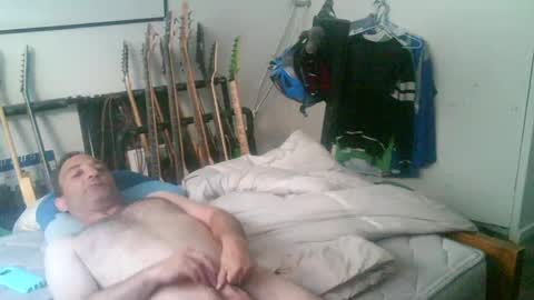 Snapshot of anssyboy696 chatting on 02/14/25, 05:51 anssyboy696 online show from 02/14/25, 05:51