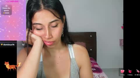 Snapshot of ant_53 chatting on 11/19/25, 11:16 Ant 53 online show from 11/19/25, 11:16