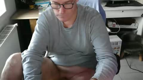 Snapshot of antares590 chatting on 02/22/25, 03:36 antares590 online show from 02/22/25, 03:36