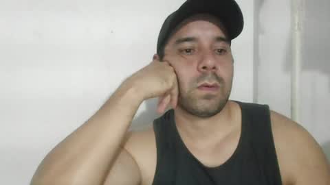 Snapshot of anthonny_1982 chatting on 06/22/26, 05:48 Antonny online show from 06/22/26, 05:48