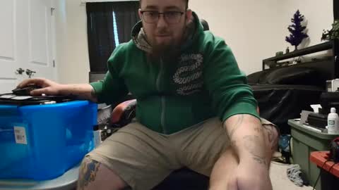 anthonygiacomazzo1 online show from 12/16/25, 04:45