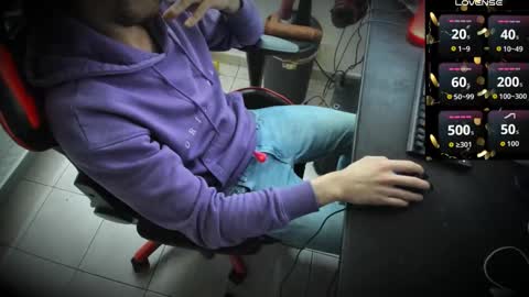 Anthony online show from 11/30/25, 01:15