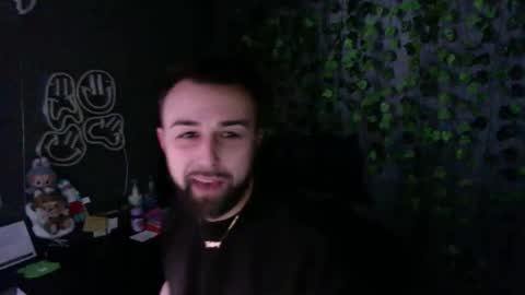 Ant online show from 12/01/25, 01:49