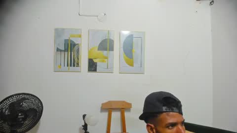 Snapshot of anthoy_wayans chatting on 06/21/26, 12:57 online show from 06/21/26, 12:57