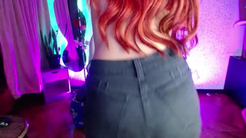 Snapshot of antia_x chatting on 11/11/25, 09:48 antia_x online show from 11/11/25, 09:48