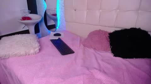 Snapshot of antia_x chatting on 11/20/25, 08:41 antia_x online show from 11/20/25, 08:41