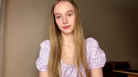 Snapshot of antionettepulgarin chatting on 02/14/26, 04:15 Viktoria online show from 02/14/26, 04:15