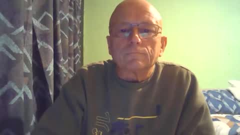 Snapshot of antmatt2025 chatting on 11/27/25, 05:48 antmatt2025 online show from 11/27/25, 05:48