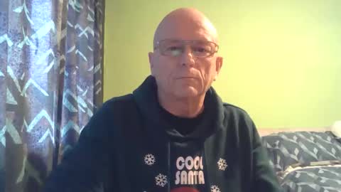 Snapshot of antmatt2025 chatting on 12/15/25, 10:19 antmatt2025 online show from 12/15/25, 10:19