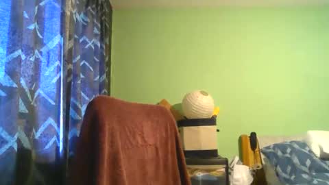 Snapshot of antmatt2025 chatting on 12/16/25, 08:30 antmatt2025 online show from 12/16/25, 08:30