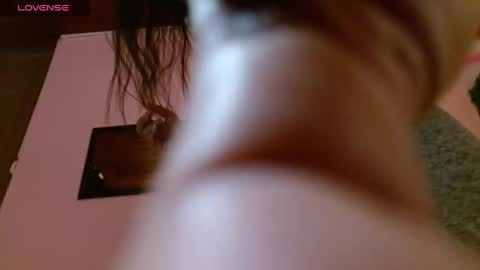 Snapshot of antolyh_c chatting on 01/11/25, 02:04 antolyh_c online show from 01/11/25, 02:04