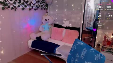 Snapshot of antolyh_c chatting on 10/10/25, 11:42 antolyh_c online show from 10/10/25, 11:42