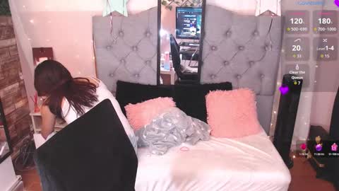 Snapshot of antolyh_c chatting on 12/02/25, 12:32 antolyh_c online show from 12/02/25, 12:32