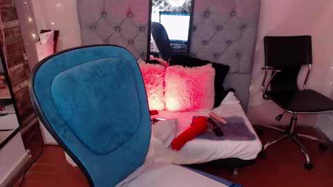 antolyh_c online show from 03/14/26, 12:10