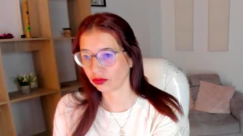 Antonella online show from 10/18/25, 12:17