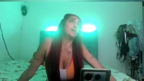 Snapshot of antonella116 chatting on 11/20/25, 01:28 Mosita and Daddy online show from 11/20/25, 01:28