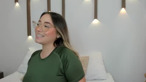 A N T O N E L L A  online show from 01/31/25, 03:11