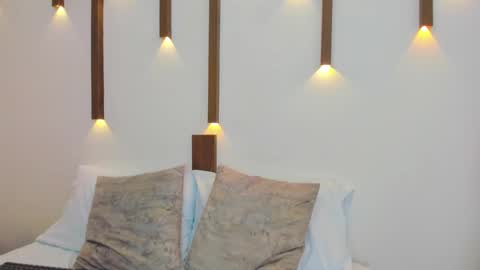 A N T O N E L L A  online show from 03/10/25, 04:14