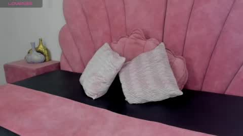 Snapshot of antonella_foxxxx chatting on 04/18/26, 10:32 antonella_foxxxx online show from 04/18/26, 10:32