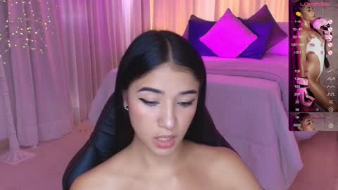 Snapshot of antonella_grayy chatting on 02/06/25, 02:15 Antonella Grayy online show from 02/06/25, 02:15