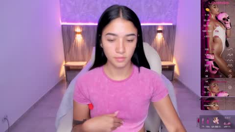 Snapshot of antonella_grayy chatting on 02/07/25, 02:04 Antonella Grayy online show from 02/07/25, 02:04