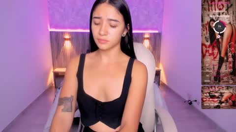Snapshot of antonella_grayy chatting on 02/21/25, 11:01 Antonella Grayy online show from 02/21/25, 11:01