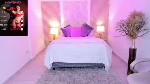 Snapshot of antonella_grayy chatting on 09/12/25, 10:59 Antonella Grayy online show from 09/12/25, 10:59