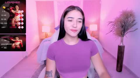 Snapshot of antonella_grayy chatting on 10/10/25, 11:09 Antonella Grayy online show from 10/10/25, 11:09