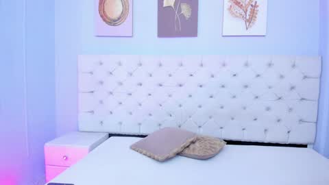 Antonella online show from 12/21/24, 03:36