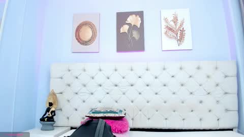 Antonella online show from 02/19/25, 03:39