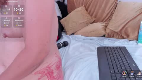 Antonella Moon 7 online show from 05/01/26, 04:33