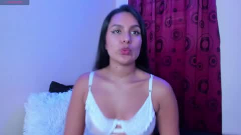 Snapshot of antonella_rod chatting on 12/04/24, 10:51 antonella_rod online show from 12/04/24, 10:51