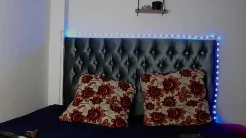 AntonellaAndNoah online show from 03/10/25, 11:27