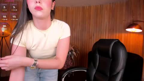 Snapshot of antonelladimeo chatting on 05/27/26, 04:31 A N TO online show from 05/27/26, 04:31