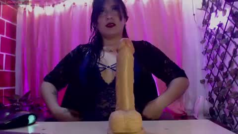 Snapshot of antonellahill_ chatting on 07/23/26, 02:42 Antonella GTM- 5 1800 0300am online show from 07/23/26, 02:42