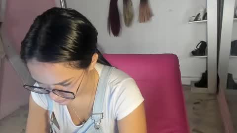 Snapshot of antonellakling_ chatting on 07/21/26, 12:40 ANTONELLA online show from 07/21/26, 12:40