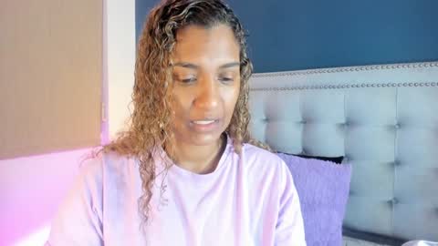 Sarah online show from 01/03/25, 01:25