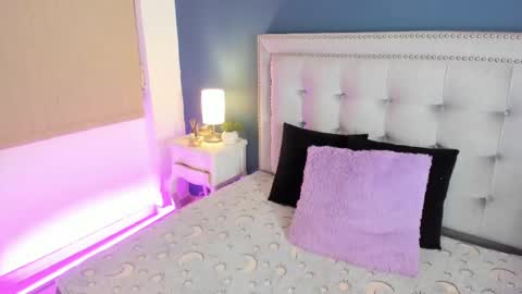 Sarah online show from 02/13/25, 03:46