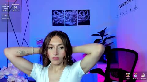 Snapshot of antonellastar24_ chatting on 10/20/25, 09:04 Antonella online show from 10/20/25, 09:04