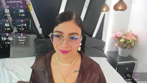 A N T O N E L L E  online show from 11/28/25, 11:24